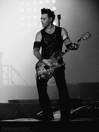 Ontem foi o niver do meu amado Richard Kruspe, happy bday!! Felicidades lindeza mais gostosa desse mundo... 