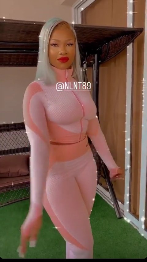 ajebotitan's tweet photo. The queen is back!!! 
#NLNT89 
#NLNT 
#TachaNLNTNewFasion https://t.co/jg5Wf5IgKP