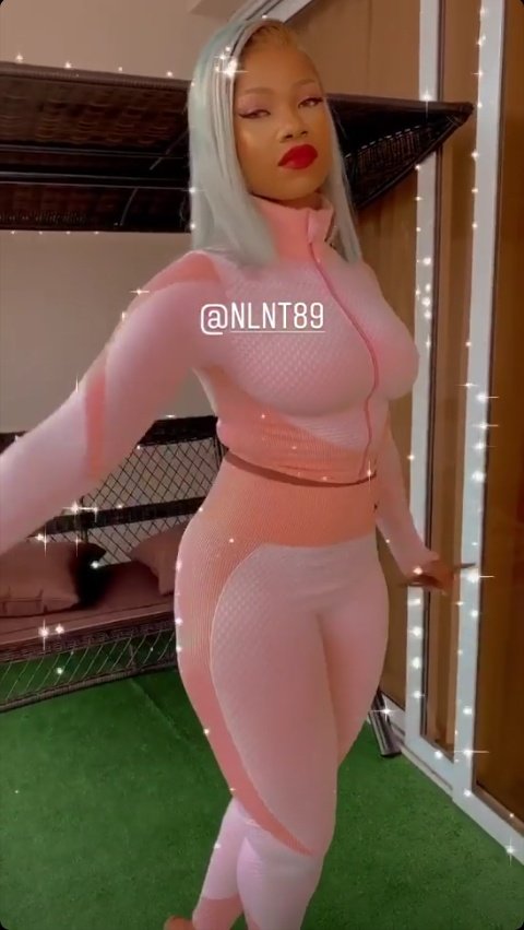 ajebotitan's tweet photo. The queen is back!!! 
#NLNT89 
#NLNT 
#TachaNLNTNewFasion https://t.co/jg5Wf5IgKP