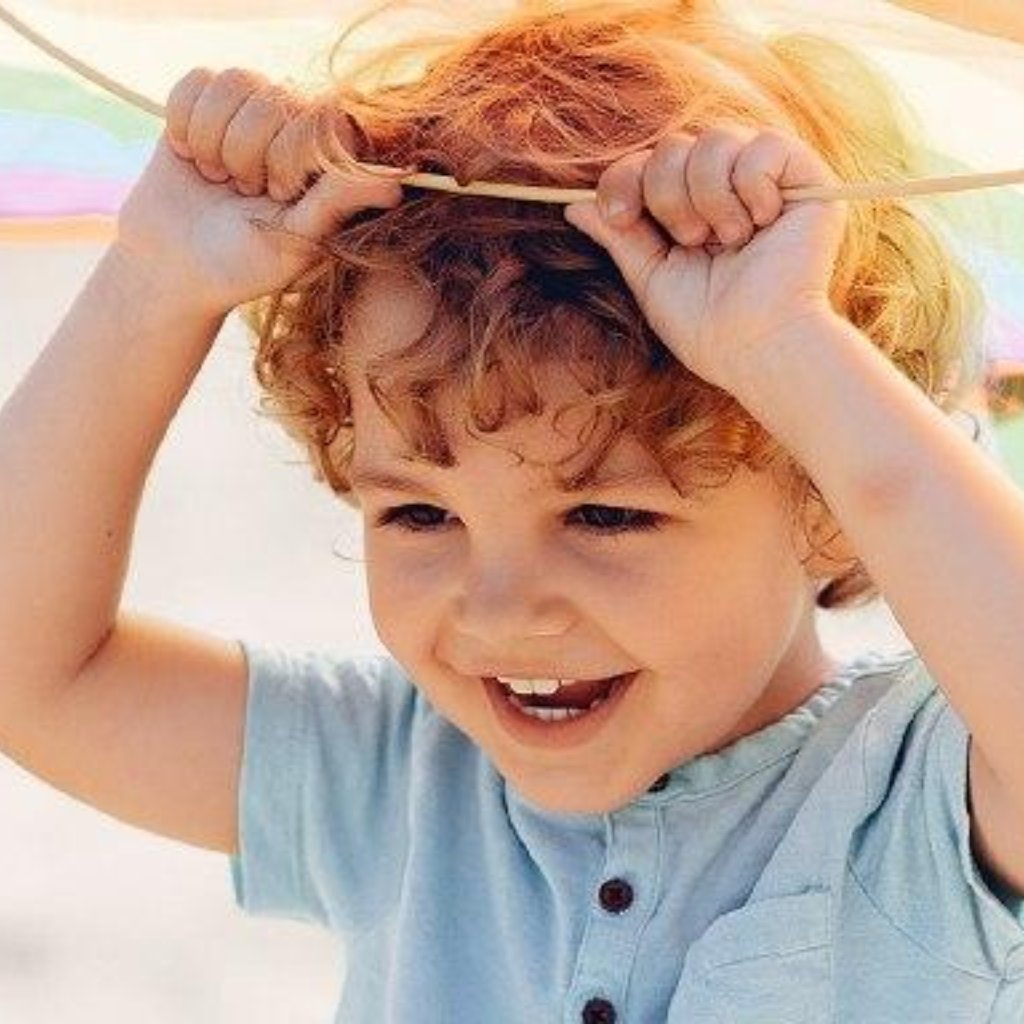 Il fait chaud 😓Eh oui l'été est bien là ! Nous vous proposons une petite sélection pour l'occasion : vêtements, accessoires, jeux et bien d'autres à retrouver sur notre site ! 

Abonnez-vous à notre newsletter pour ne rien manquer ! 😁