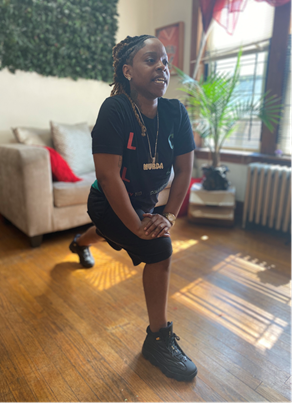 DorisDukeFdn's tweet photo. This afternoon, join dancer, artist, and @DanceUSAorg #DFAFellow MurdaMommy for a free online Chicago footwork dance class at 4:00 pm CT! Any donations will go to support food drives and PPE funds for the homeless community in Chicago. https://t.co/MMQAOgcZo0 https://t.co/lWczLd02re