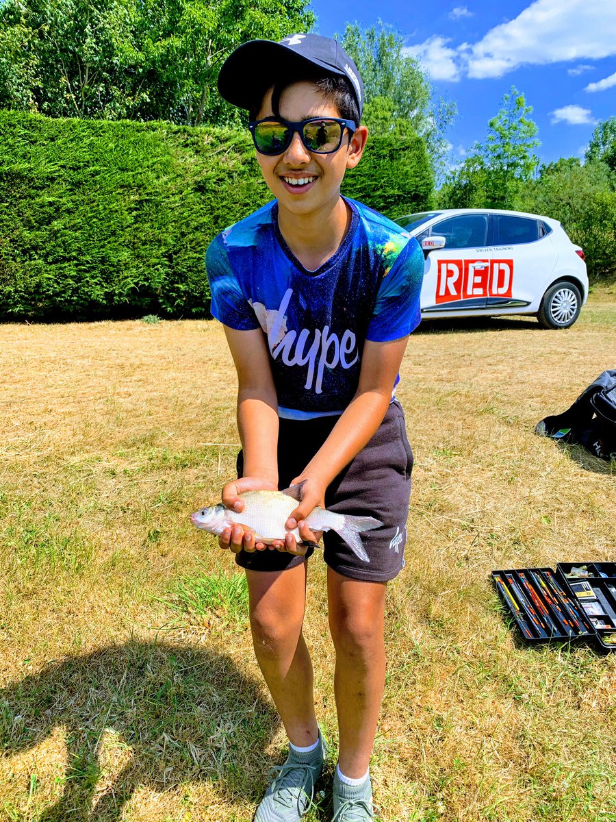 eveshamPost's tweet image. Happy days on the bank. #reddrivingschool