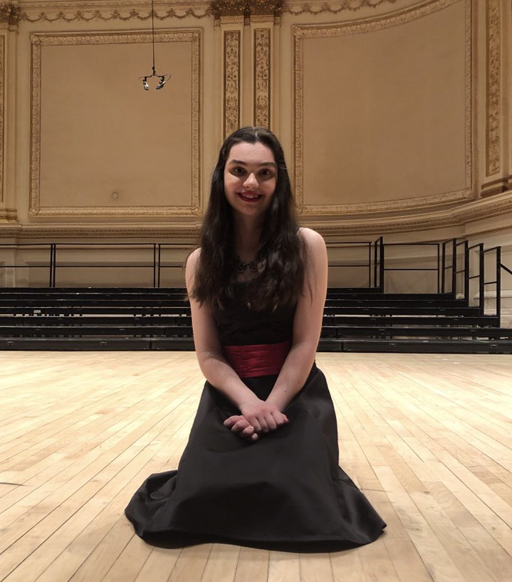 HSHMusicProgram's tweet photo. Spotlight on: Emma Forristall! Emma is going to grade 11 next year and sings soprano. Her favourite pastimes are dancing and painting. Her favourite memory from choir is going to NYC last year and performing at Carnegie Hall🤩 https://t.co/w1ipuZYYtq