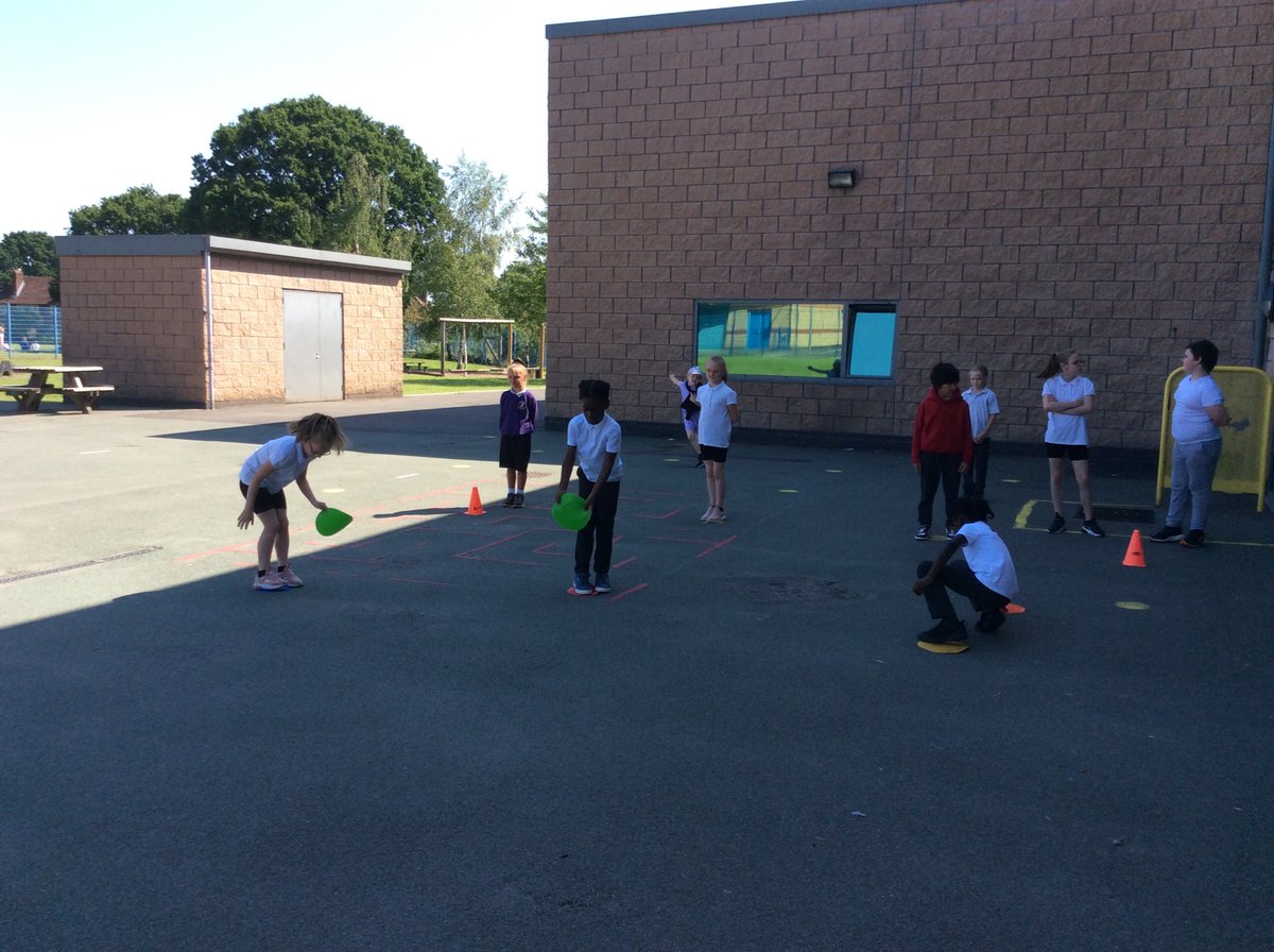 Mrs Cairney tweet media