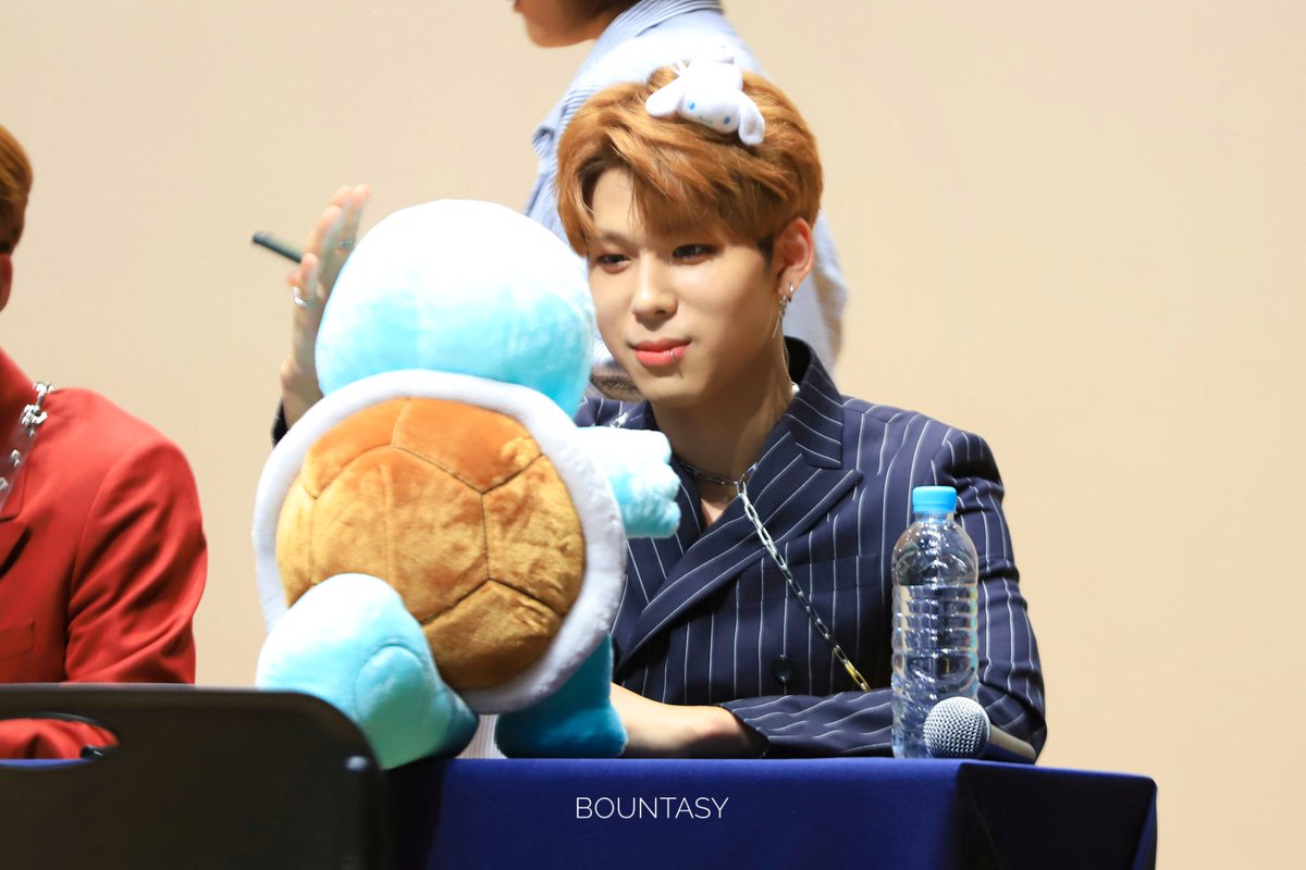 bountasy_'s tweet photo. 🎂 HAPPY BOUN DAY 🎂 
#바운아_생일축하해⠀⠀⠀⠀⠀⠀
#HBD_BOUN #HAPPY_BOUN_DAY
종학아~❤️생일축하해~🎉
무슨일 있어두 바운타지는 영원히 
바우니편이얏 그건 잊지말기😚ㅎ https://t.co/NToZ4Xnfl5