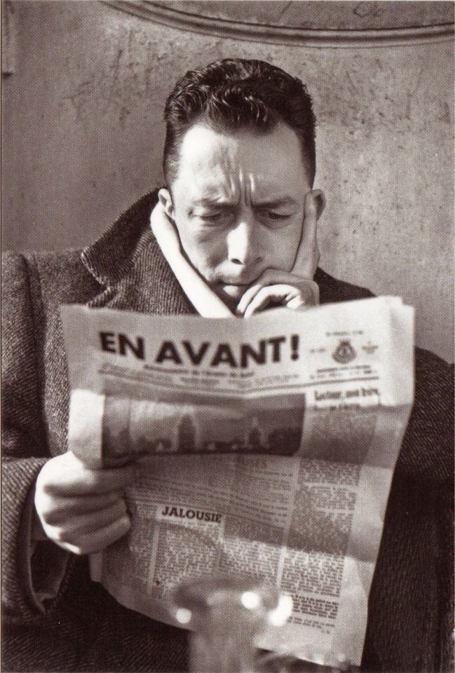 aisha_jaffari's tweet photo. "وآية هذا الزمان الصُّحف".

Albert camus
Agatha christie https://t.co/CCiZdEyMH7