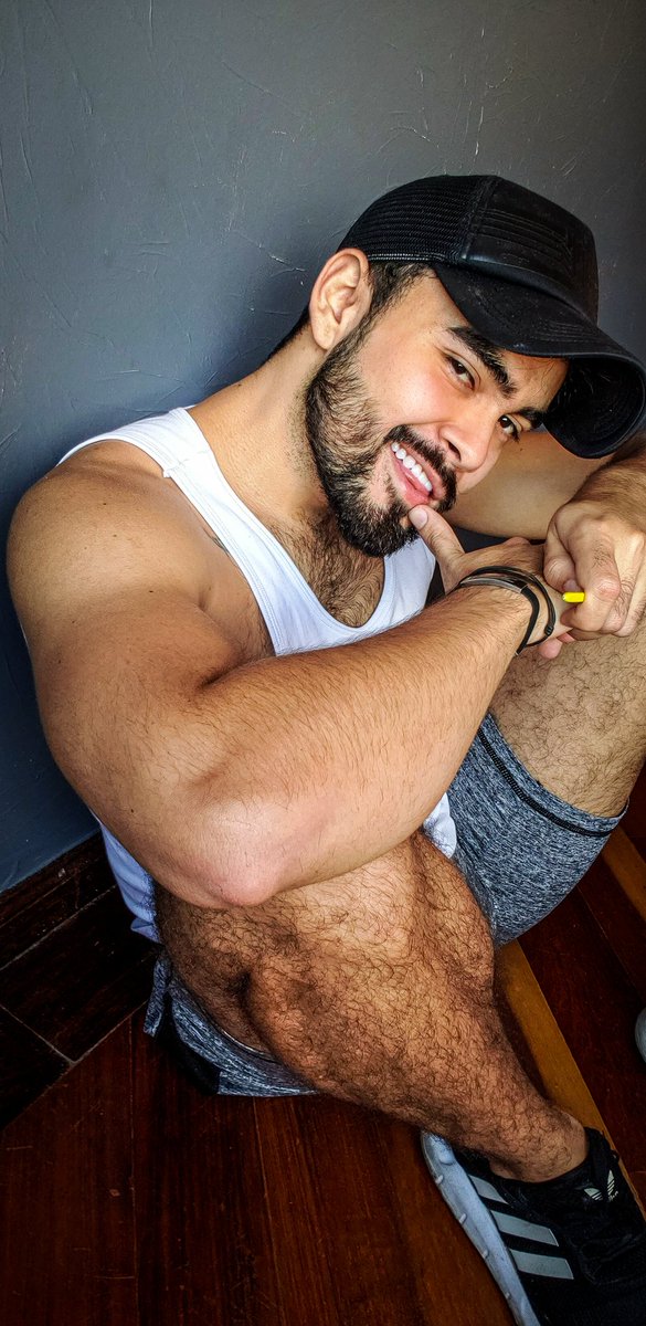 sayidsanchez's tweet photo. Pocas son las fotos sonriendo. https://t.co/cLXmMtG26z