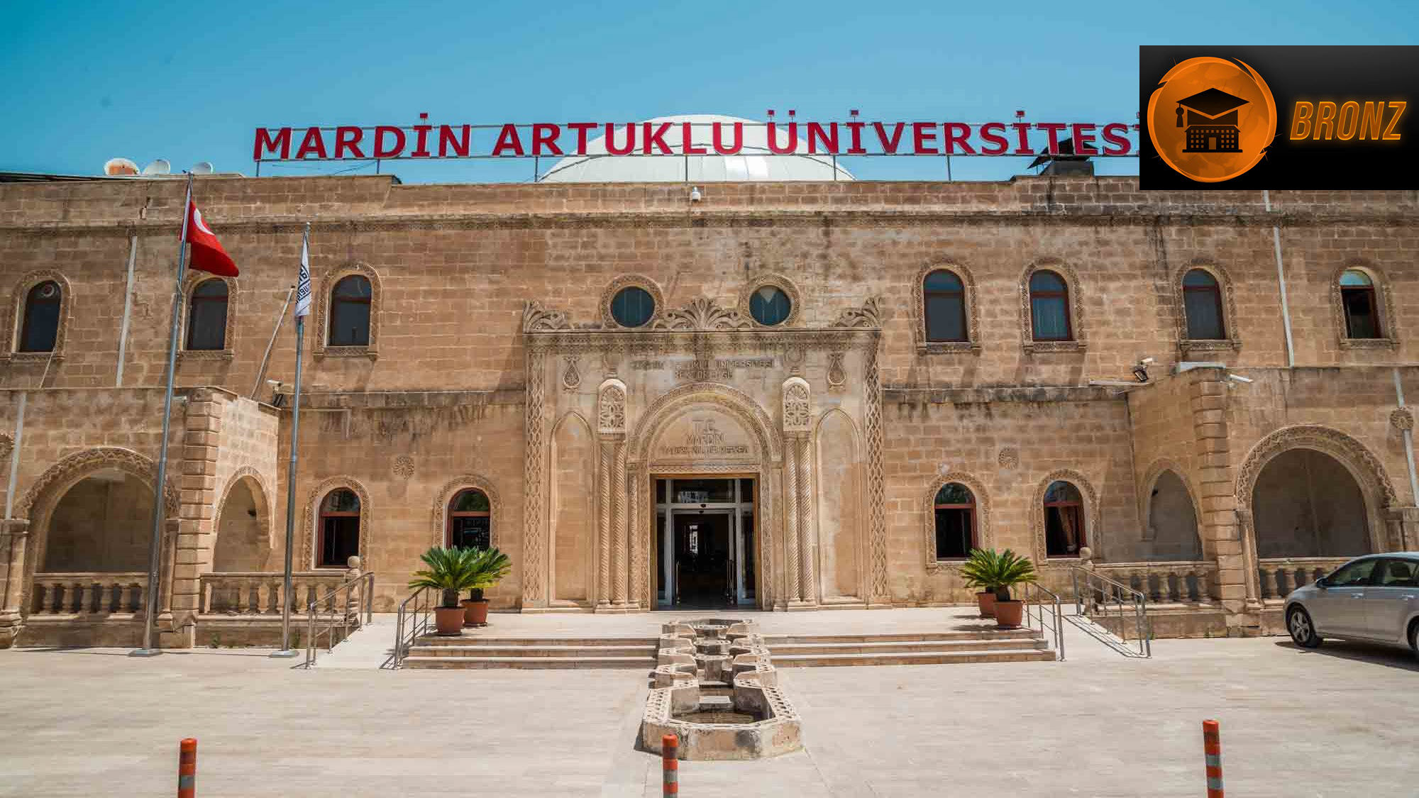 universite inceleme on twitter mardin artuklu universitesi ogrenci sayisi 10 013 kategori bronz 2007 yilinda kurulan devlet universitesidir diyarbakir yolunda olup bu olay diyarbakirli hocalarin yuregini bir yandan burkarken diger yandan da