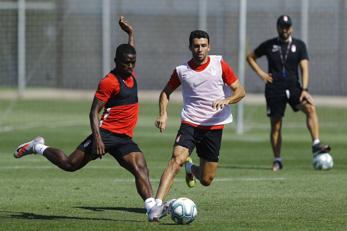 📷 Las imágenes del día ➡️ granadacf.es/galeria/vuelta…

#VamosGranada