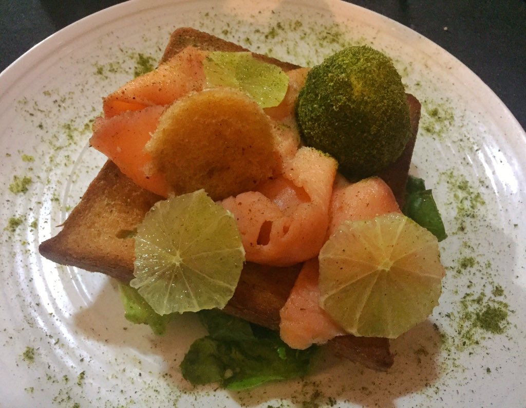 ServiceAttitude's tweet photo. Crispy soft boiled egg, smoked salmon, aromatic herbs batter, Thai basil pesto, toast and salad underneath 👍 @ Soga Café Bistrot &amp; School, Phnom Penh (Cambodia) https://t.co/JNa3ENyde4