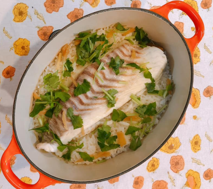 小野更紗 On Twitter 簡単に出来る炊き込み鯛めし コロナ禍の余波で宇和島の養殖業も大ピンチ 簡単な調理で美味しく食べられる鯛がいまかなり安くなっています お試しください 炊飯器や土鍋 ル クルーゼでも出来ます 画像と作り方は伊達のお姫さまよりお