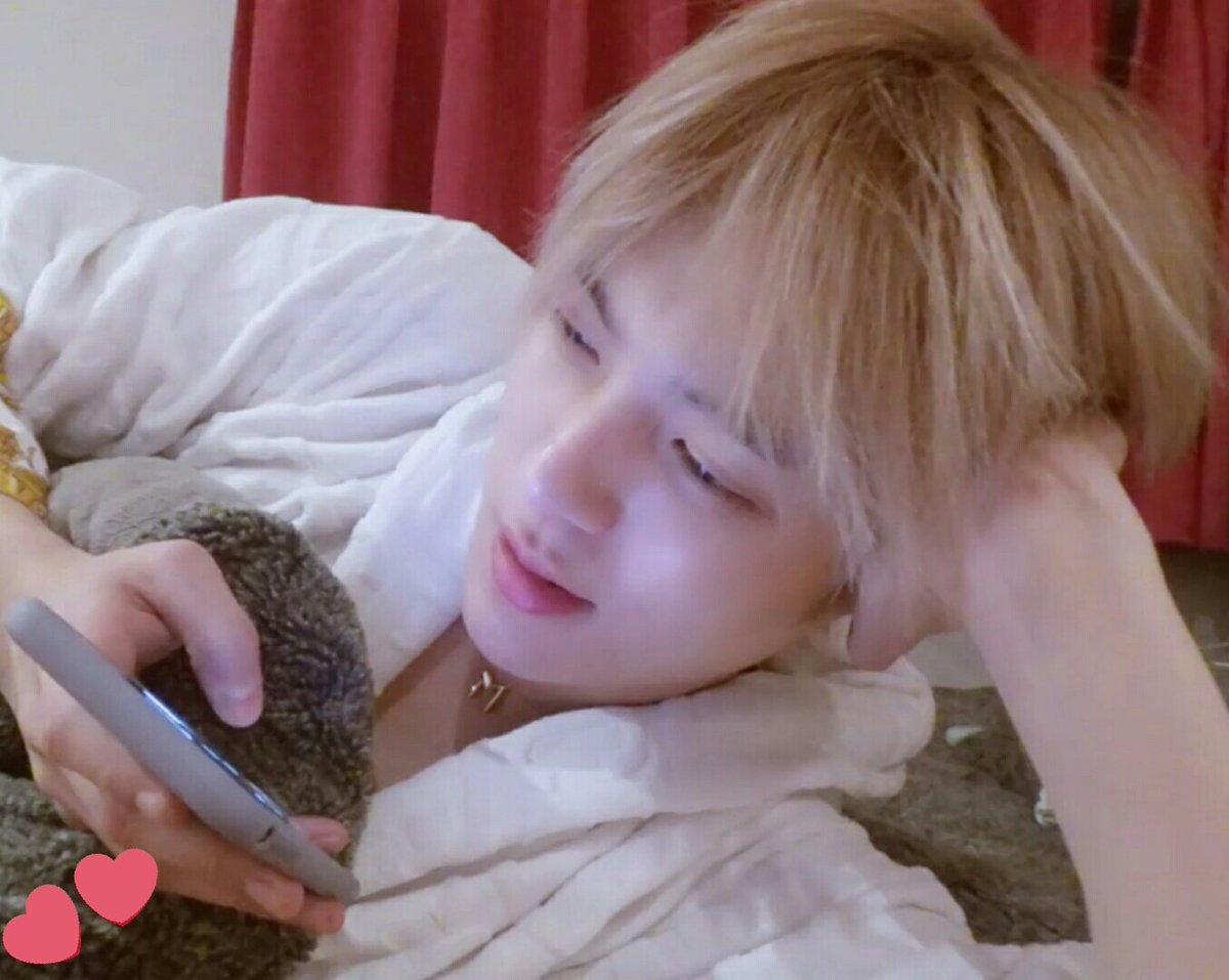 Minhyuk bare face:an attractive thread 