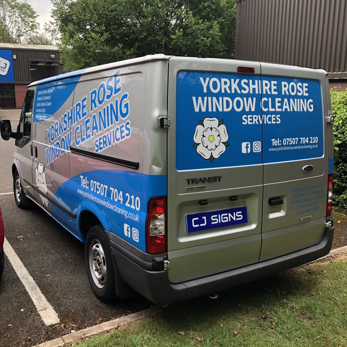 CJSignsLtd's tweet photo. An eye-catching #partwrap design added to this #transit for Yorkshire Rose Windows last week.
#vanwrap #blue #vehiclebranding #vanlife #windowcleaning #yorkshire #sheffield #sheffieldissuper https://t.co/aLD1Mgx3gr