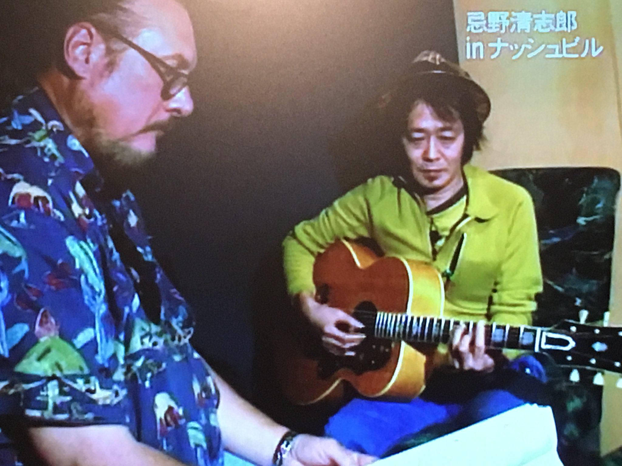ヒヨコレコード 忌野清志郎 さんのアルバム 夢助 を購入するきっかけになった ドキュメンタリー番組 Csのフジテレビ を録画したdvdをひさしぶりに再生 清志郎さんと スティーブ クロッパーがデモ音源を聴きながら打ち合わせをしているシーンです グッ