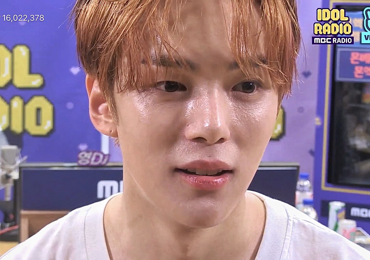 Minhyuk bare face:an attractive thread 