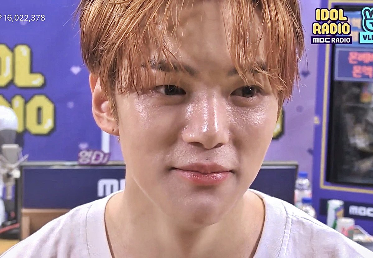 Minhyuk bare face:an attractive thread 