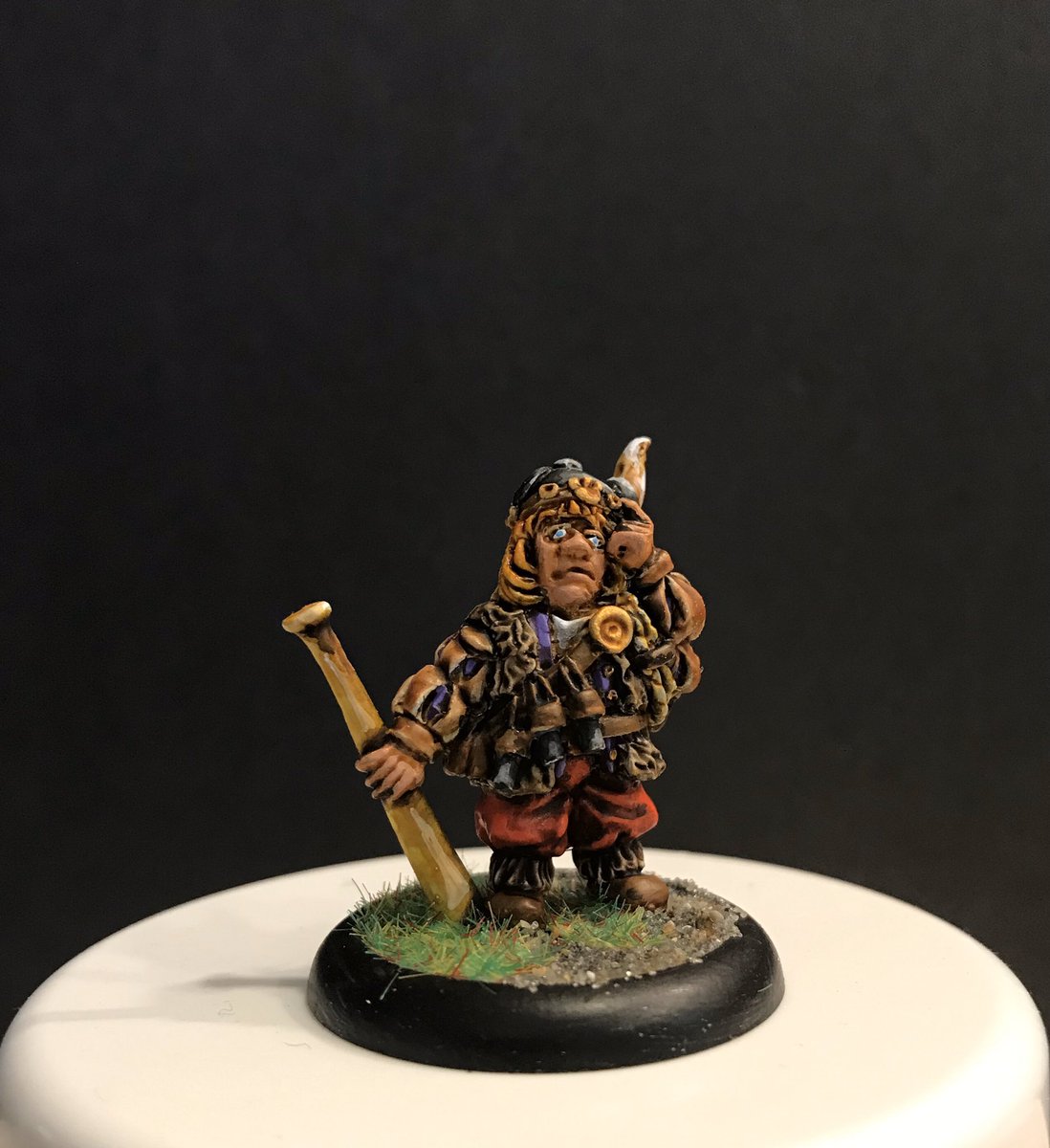 BgMiniatures's tweet photo. Time Bandits! 
If you don’t know the film...do you even watch movies?
Northumbrian Tin Soldiers makes mini versions of the Bandits!
Who’s pumped?
This painter.
Right.
Here.
Two of Six done-Og and (I’m not kidding) Vermin! https://t.co/Sq2WBAUSAO