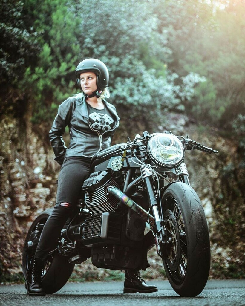 CycleClear's tweet photo. Vroom Vroom 🏍 ❤️
.
.
📸: @lucanobilephotography
.
.
👉 Visit our bio for more info!
.
.
#motorcycle #yamaha #bike #moto #honda #bikelife #kawasaki #biker #suzuki #motorbike #rr #ducati #cbr #bmw #motorcycles #bikersofinstagram #ride #instamoto #harleyd… https://t.co/esVXB0TFxs https://t.co/WDLIBAYzWz