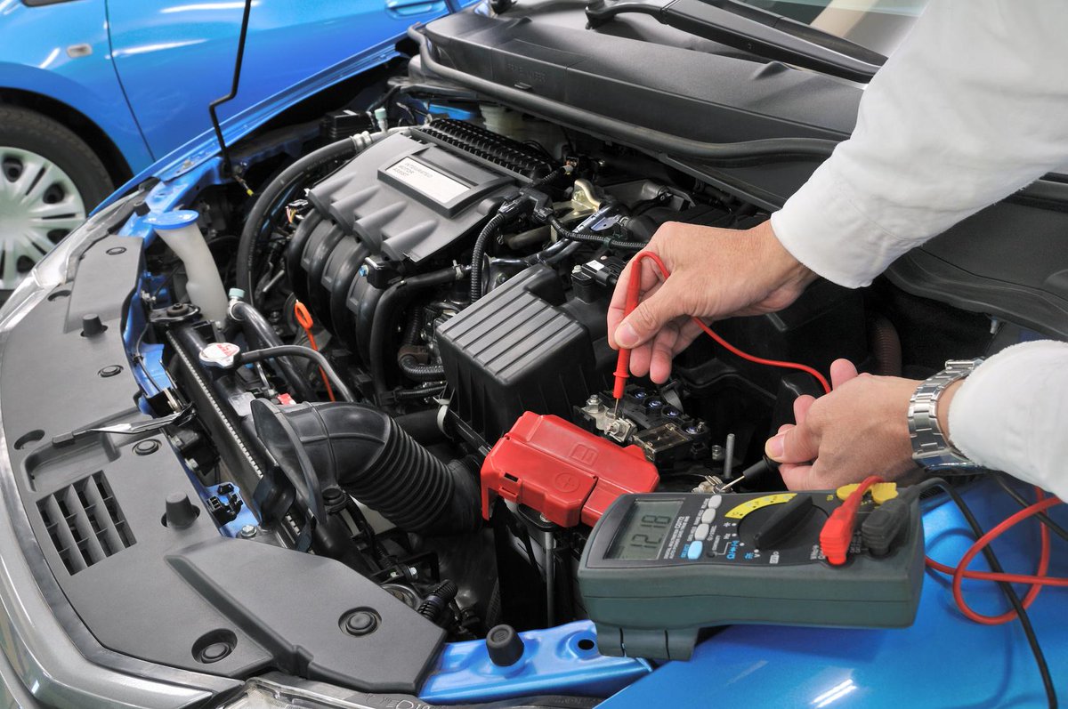 AamcoRepair's tweet photo. Hybrid transmission service is critical. Due to having so many jobs, it is even more critical in a hybrid vehicle to get your transmission serviced regularly. Visit our website here: https://t.co/1EZVUKSc0y to schedule your next service. #transmission #hybrids https://t.co/qEkQlBI7sQ