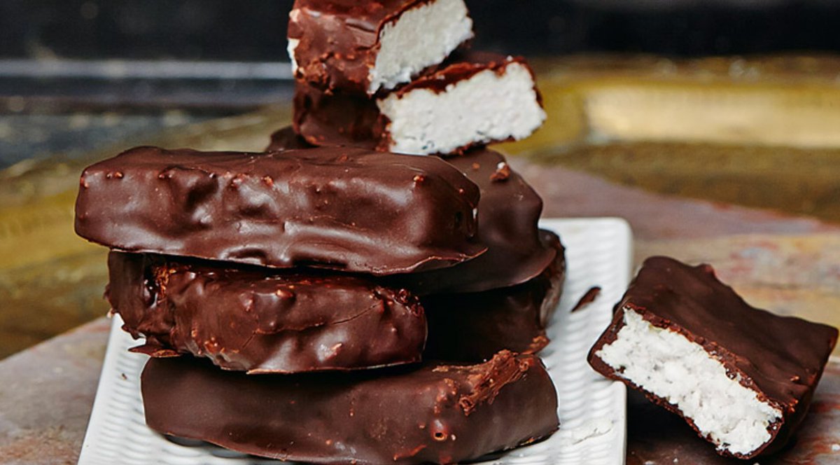GetTheGloss's tweet photo. The healthy Bounty recipe that you won't be able to resist https://t.co/i4ztICVDrc @HemsleyHemsley @MelissaHemsley @jasminehemsley #TheArtOfEatingWell #GoodAndSimple https://t.co/M7kv6JDqOh