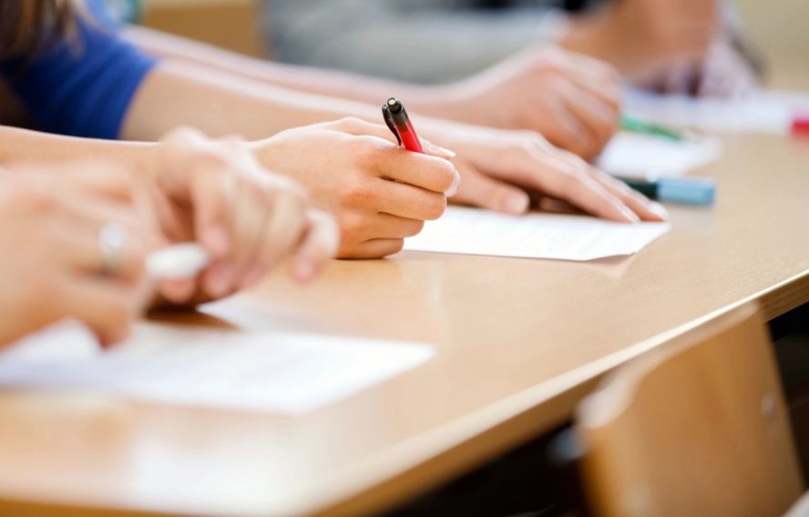 Kent_cc's tweet image. If you would like to register your child to sit the Kent Test this year you need to apply by Wednesday, July 1. Find out more about the assessment process and register here: loom.ly/dxcvHD0 #primaryschools #schoolreopeninguk #education