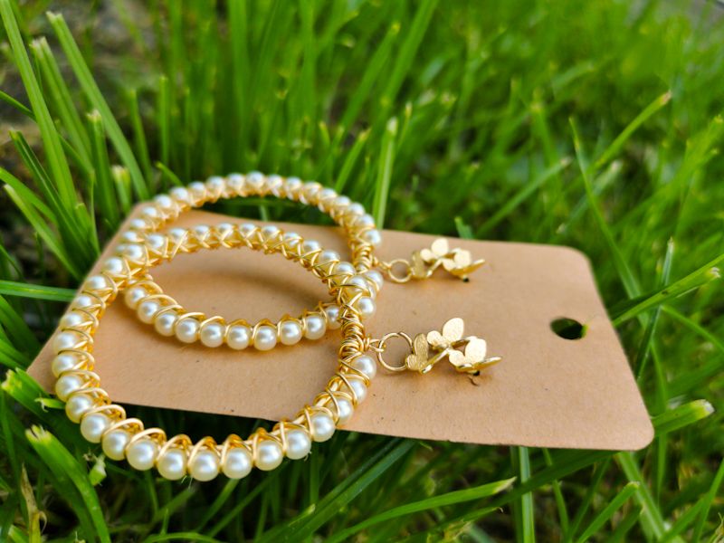 ShopHanmey's tweet photo. Bo créole et anneaux.

✅Livraison offerte
✅Retour et échange possible
Boucles d'oreilles perlées. Disponible sur notre site internet,👇
https://t.co/5d3w552Hlk

#perles
#jeudiphoto
#faitmain
#ThursdayMotivation 
#creativity 
#Creative 
#picoftheday https://t.co/zsTG3YJkBx