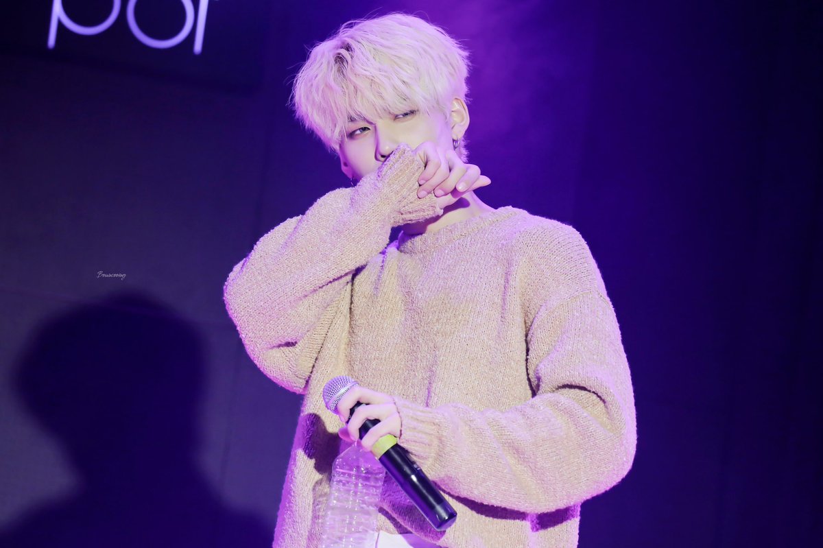960625kr's tweet photo. 우리 효자 (?) 종학이 💜👍🏻 
12시전에 올리려고 했는데 ....놓친거 안비밀

#6월의_선물_종학데이
#HAPPY_B_DAY #HBD_BOUN
 
#타겟 #바운 #TARGET #BOUN #바우닝_사진 #볼빵빵이 @TARGET7_K @target7official https://t.co/RdMoN9s9Bw