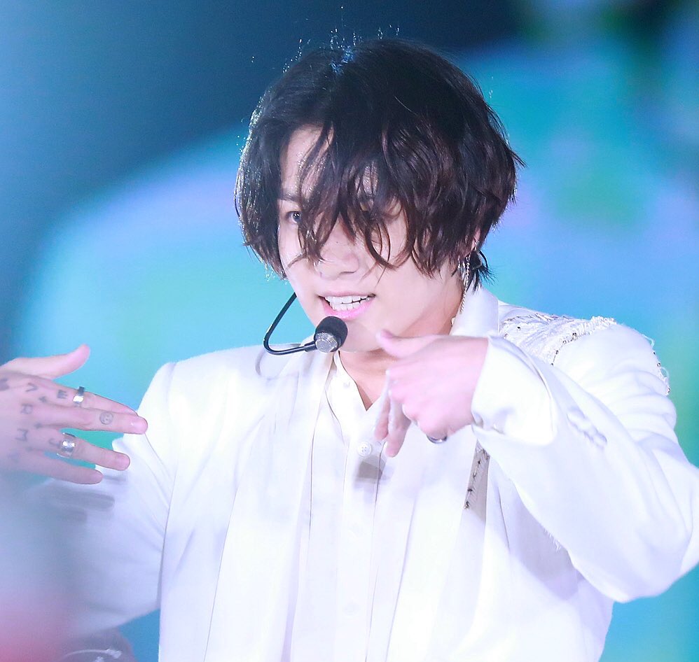 Jeon Jungkook in suits — a very important thread