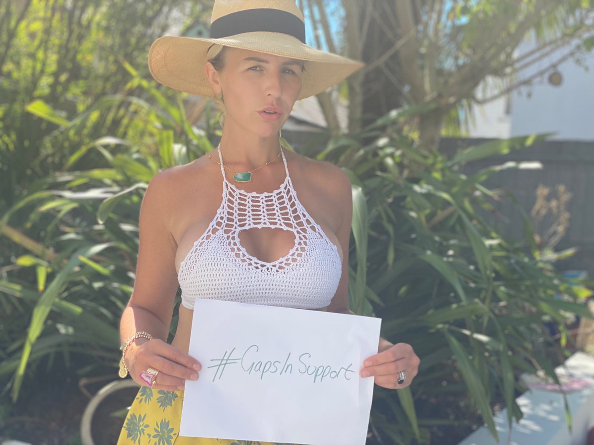 Naomikisted's tweet photo. @RishiSunak please stop and listen to the millions of #freelancers #selfemployed like me who have had no help or support during #COVID19 #GapsInSupport we need help and support NOW! @ElliePhillipsUK https://t.co/4nHygdljdG