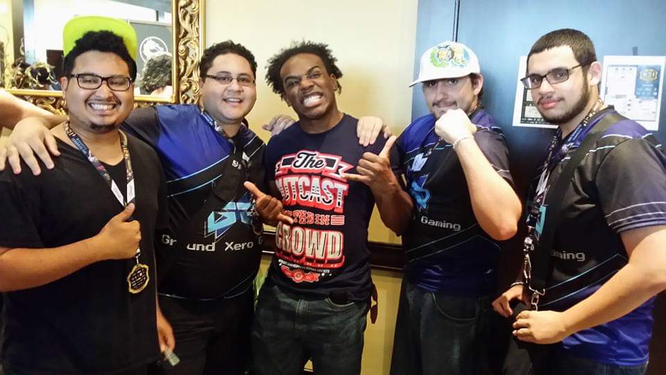 SirHonor531's tweet photo. CEO 2016 was such a fun year.
Representing @ChrisCatatonic @GroundXeroGG with the squad @OmGiTzMiStAhJ @SirLoyal613 and we got to meet the legendary @XavierWoodsPhD 
#Blessed #CEO2016 https://t.co/b0zySjv1pd