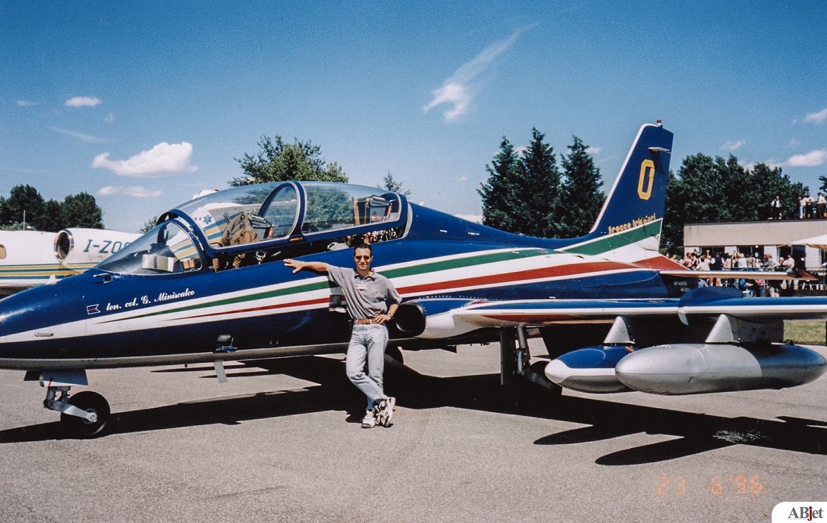 abjet_it's tweet image. Orgogliosi del nostro Tricolore 🇮🇹🛩
Abjet for Very Important Flight 💫
#abjet #flyabjet #aliven #rimpatriate #charter #charterjet #jet #luxury #privatejet #citation #vip #lifestyle #luxurylife #jetcharter #privatejetlife #luxurylifestyle #privateplane #private  #privateaviation