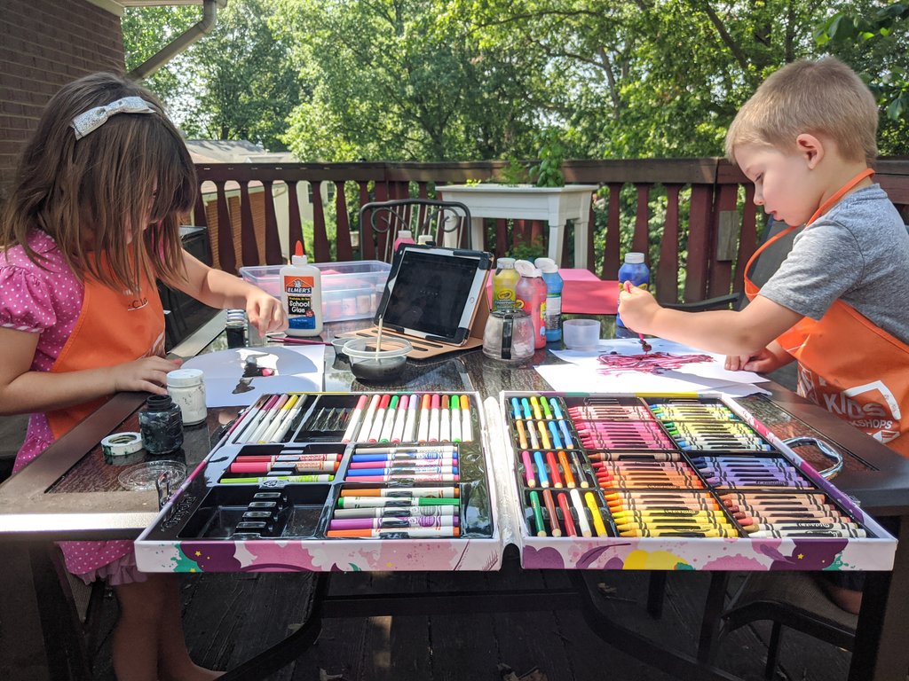 berkeyrachel's tweet photo. @arlparksrec Happy campers!! Thanks Mr. Jim, Ms. Jen, and Ms. Lizzi! https://t.co/z4r1jA0wsU