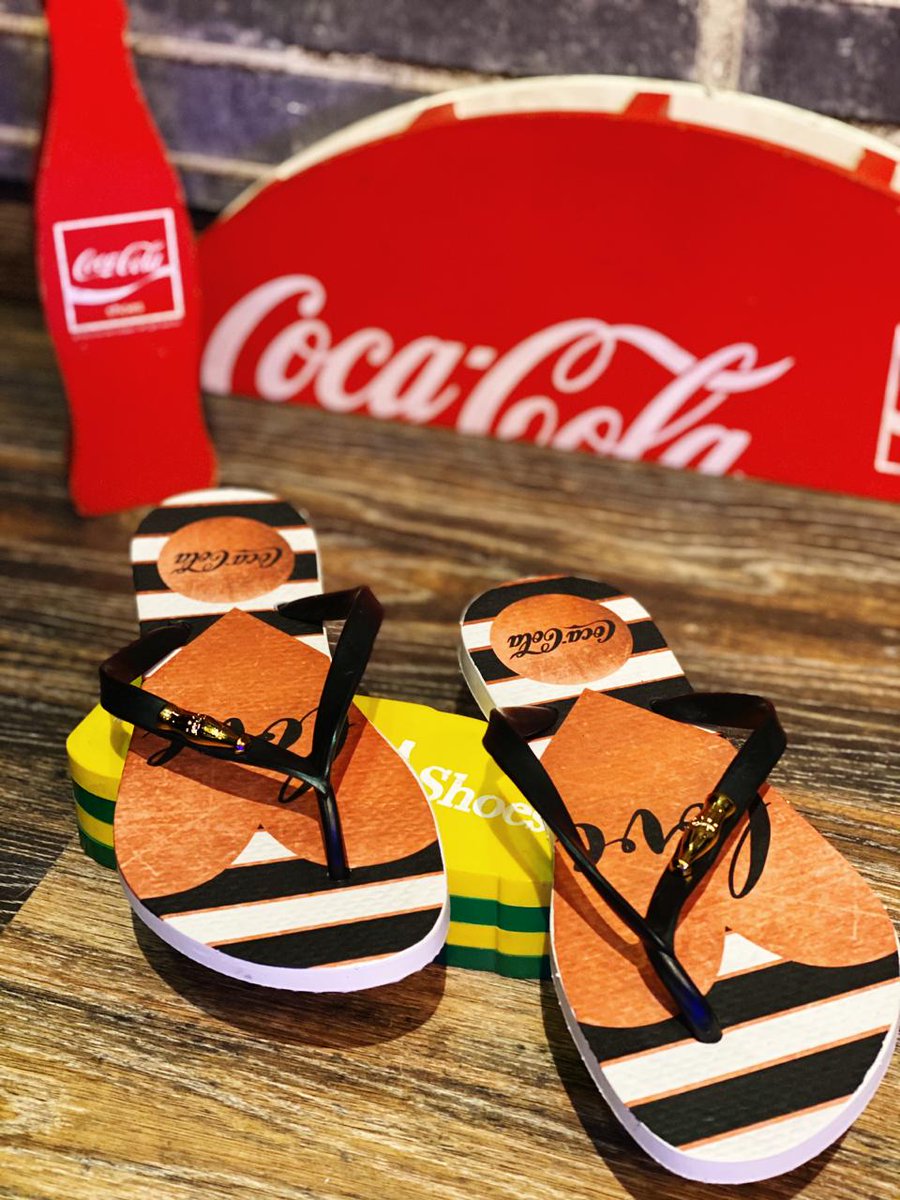 Bkshoes021's tweet photo. __SANDÁLIA COCA-COLA__

📌 TAMANHO DISPONÍVEL: 34 ao 39
📌 PRODUTO: RRFLETIVO
📌 COR: PRETO
📌 1 Por R$ 25,00      2 Por 40,00
📌 “PRONTO ENTRGA”

Para Pedidos chamem ⤵
https://t.co/qR5JtBYALf
Ou
21 u97187 4208 https://t.co/xD9WnnCmxH