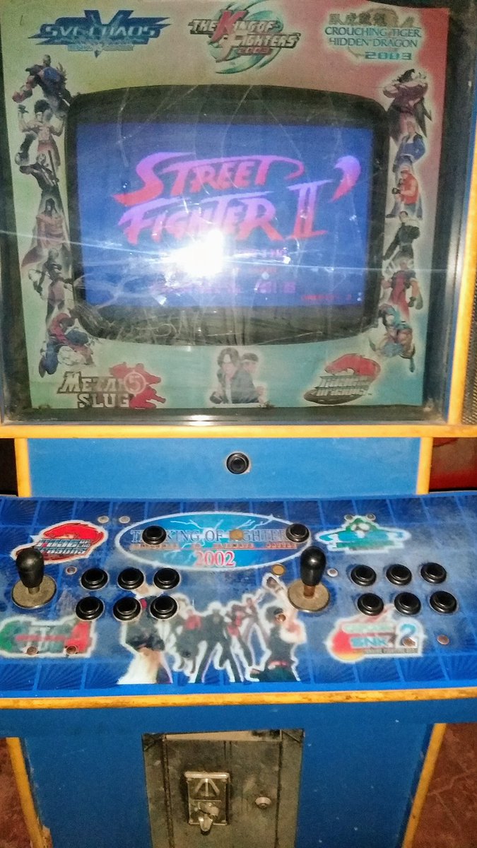 bennetts450's tweet photo. Ayer conseguí un aparato que en los 80s ,90s
Las mamás
Te sacaban de las greñas
Ya que las tortillas
Llegaban frías
Tu jugando
#StreetFighter
Y gastando el cambio
Dos madrizas seguras
Más la arrastrada hacia la casa
Por la jefa jajaja
Que bonitos tiempos
#Rdsn
Enjoy https://t.co/eH26ivIl9H