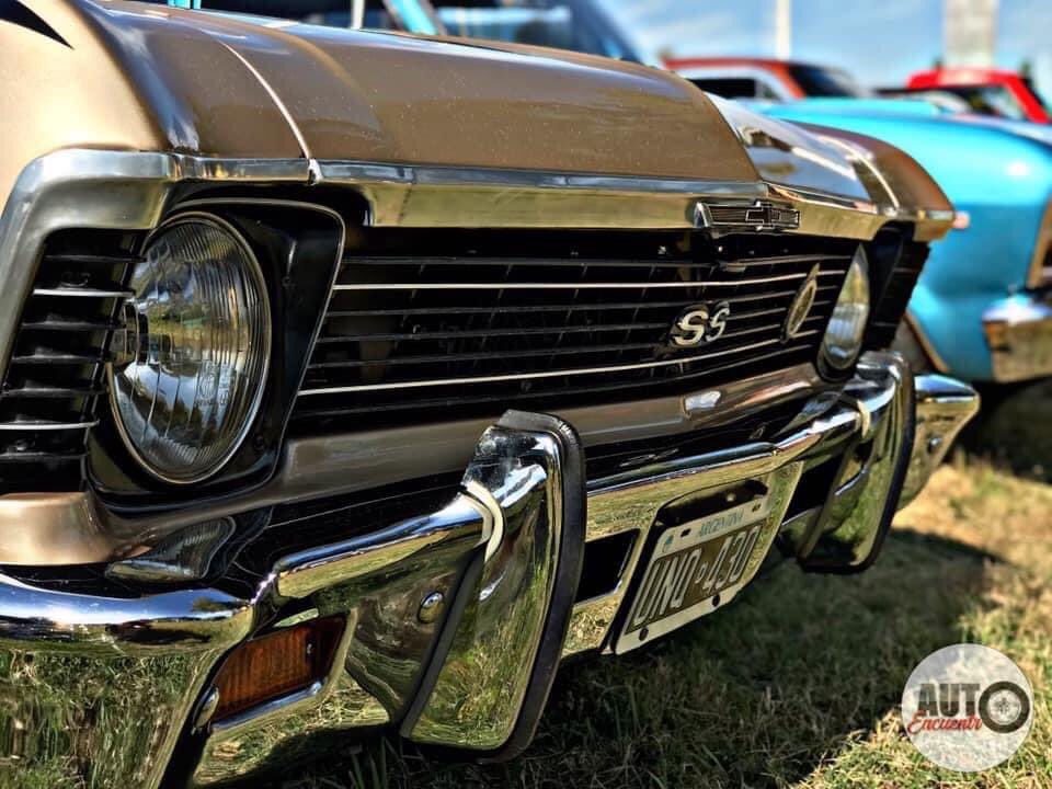 AutoEncuentro's tweet photo. Buen Jueves!!
Hoy con estas fotos de la Chevy SS del club Club Amigos de Chevrolet Buenos Aires Argentina !! Una belleza! https://t.co/7I8INE18hj