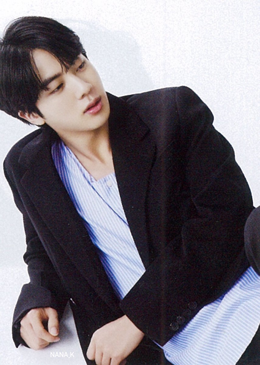 kimseokjinid_'s tweet photo. (Scan) VOGUE JAPAN 2020

Sebentar, mimin tiba-tiba pusing. 🤯
Kenapa indah banget? 😭😭

© bts_nanak
#방탄소년단진 #방탄진 #진 #석진 #BTS #JIN #SEOKJIN @BTS_twt https://t.co/zrPulLZ5D0
