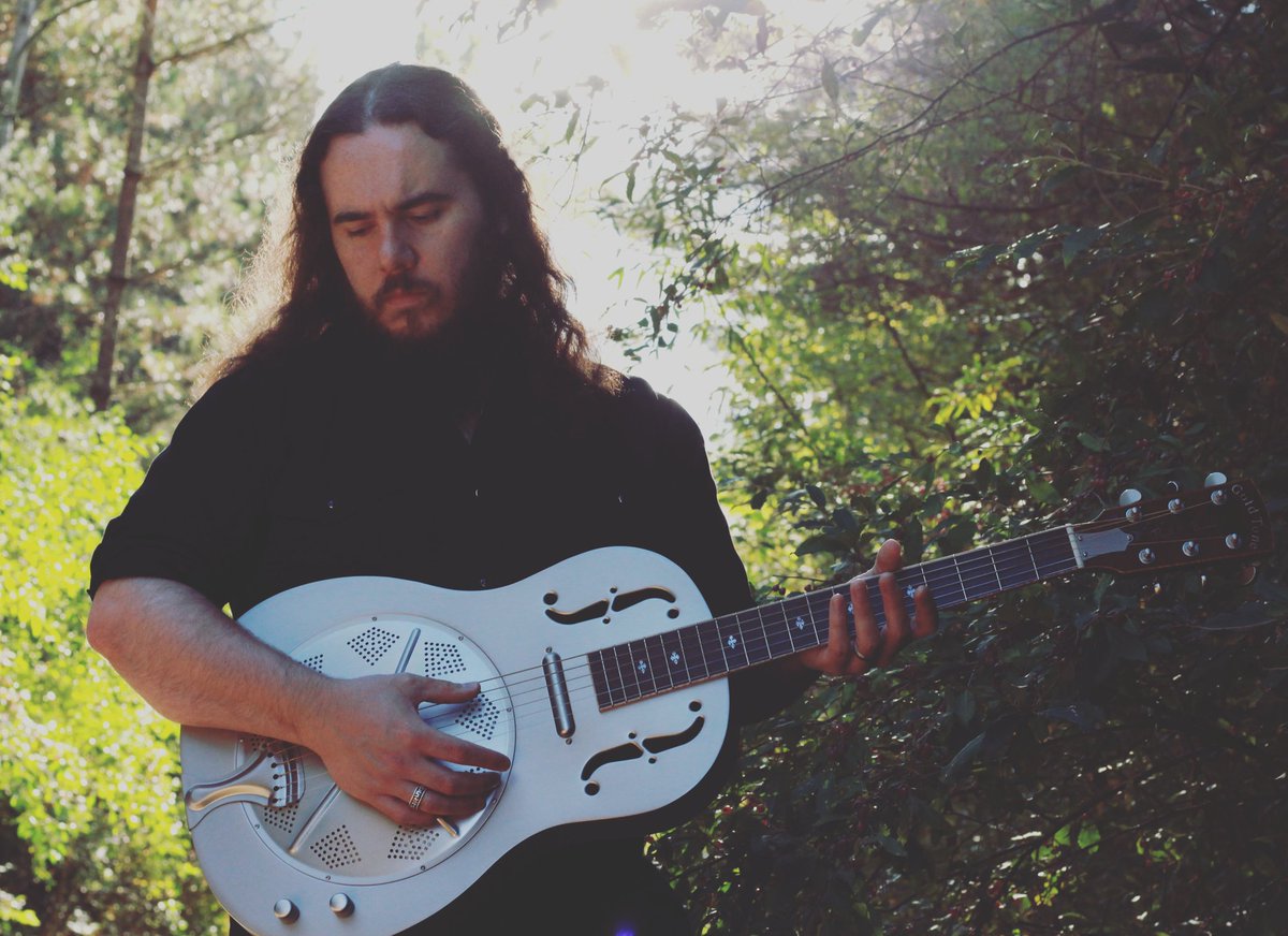 Another recording day today. More resonator guitar!
🍁
#morganridermusic #folk #folkmusic #folkblues #folksoul #darkfolk #hauntingfolk #soul #soulblues #blues #bluesguitar #bluesmusic #rootsmusic #americanamusic #soulmusic #acoustic #acousticmusic #heavyblues #singersongwriter