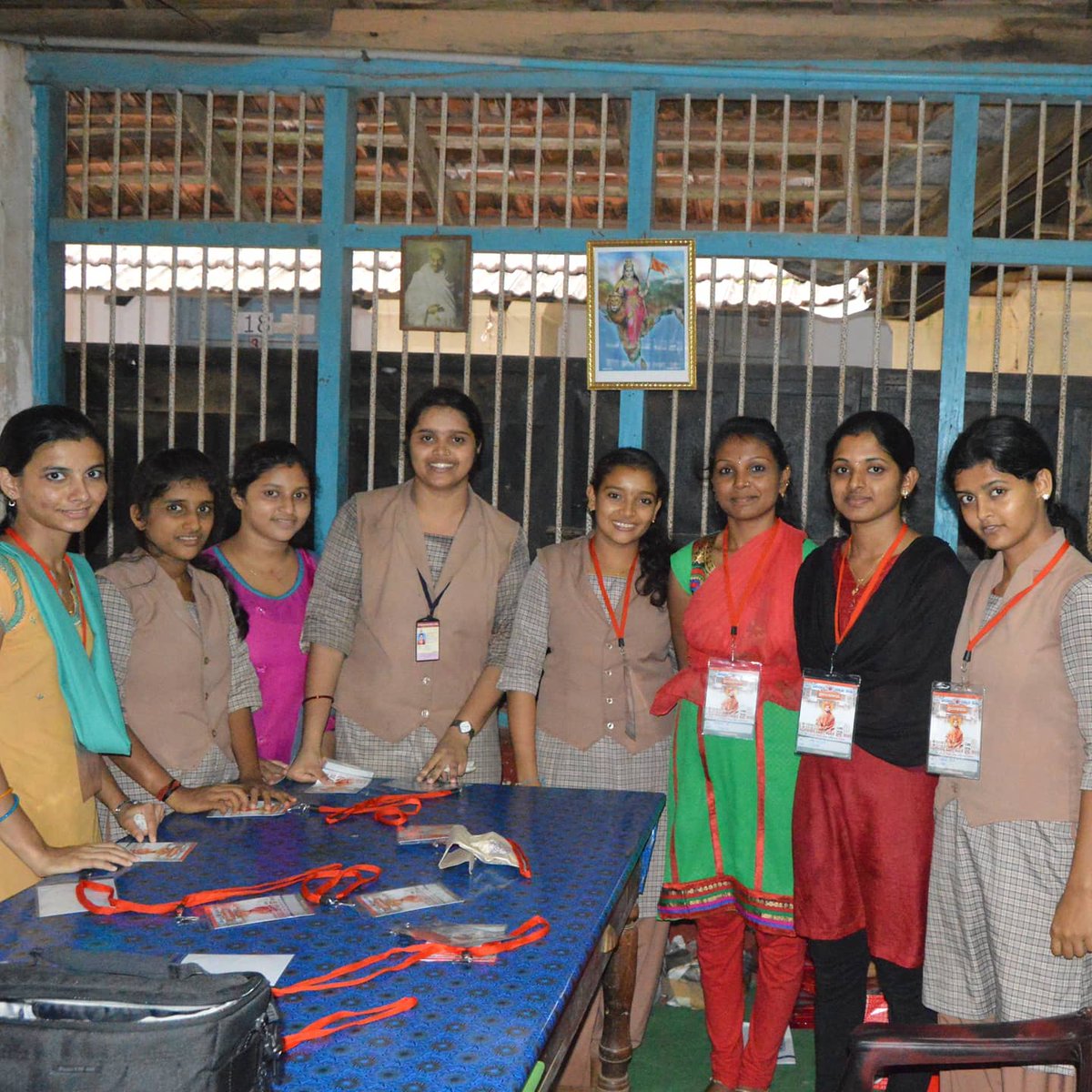 SunilBhatM's tweet image. Sad to share the sad demise of our Karyakartahe Shyamala Bhat, she was @ABVPVoice activist &amp;amp; enthusiastic Vidyarthini who constantly, proactively served the society in several aspects. It&apos;s hard to believe that a friend, Motherly nature young talented girl is no more with us