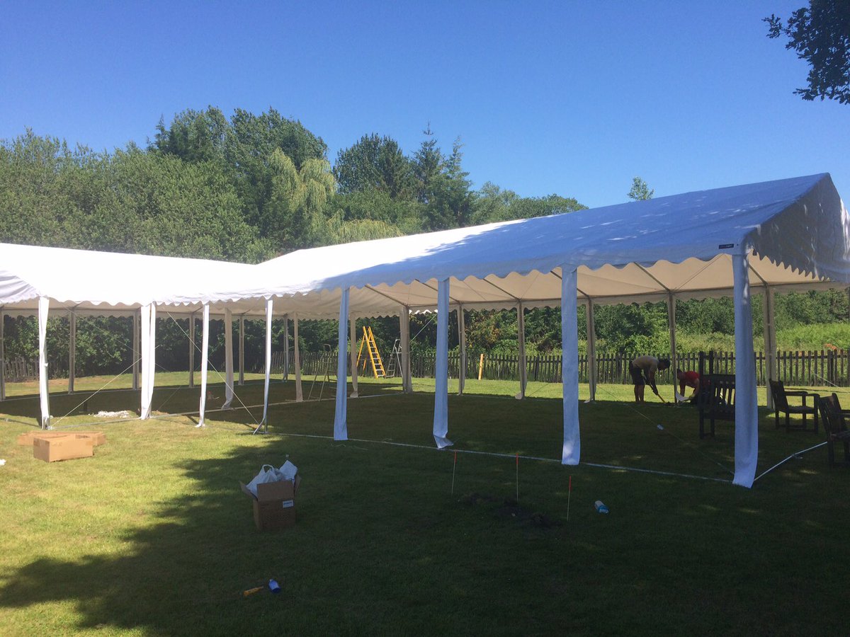 unrulypig's tweet photo. Eating out but in ! Job done .The new marquee is ready to rock n roll. 
We fully reopen on 8th July but if you can’t wait until then deliveries and takeaways restart 3rd July.

Come on down to the Pig for super safe dining https://t.co/KOJNWRivmX