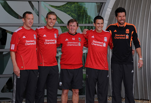 It was the period of DoFs really rising to prominence in the public eye too. Our DoF, at the time, was very vocal. I remember reading about Damien Comolli bringing in Modric and Berbatov to Spurs. We got Charlie fecking Adam and Stewart 'I love hitting the crossbar' Downing.