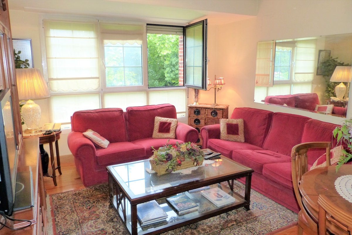 BurutaranInmo's tweet image. Z32017 Extraordinario piso en Borroto, todo exterior con amplia terraza. Zona muy bien comunicada, al lado del polideportivo y centros escolares.

bit.ly/2NwBtBX

#Donostia #SanSebastian #CasaEnVenta #Inmobiliaria #GrupoExin10 #RealEstate #Decoracion #HomeStage  #Staging