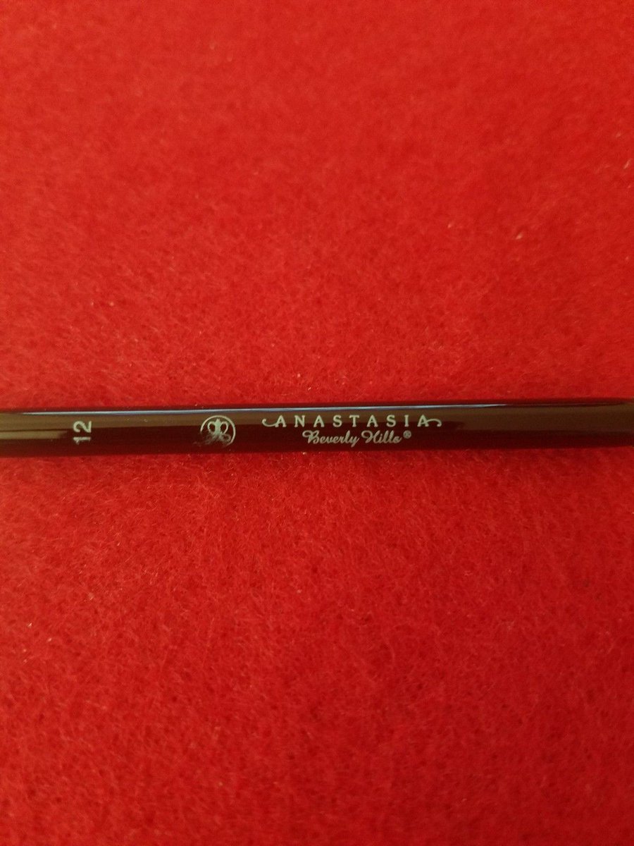 ihavecosmetics's tweet photo. Anastasia Beverly Hills Duo Brow / Eye Liner Angled Cut/Spooley Brush # 12
$8.95
https://t.co/uUTzwBsyDp https://t.co/ejdf6ZePSR