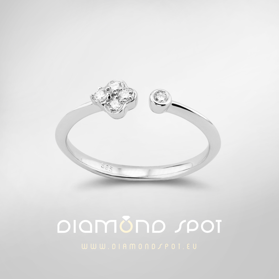 DiamondSpot_Cz's tweet photo. Hravá kolekce zlatých prstenů s diamanty. Vyberte si v Diamond Spot luxusní dárek pro všechny příležitosti. #diamondspot #jewellery #sperky #praha #klenotnictvi https://t.co/jAOxRKJ9cC