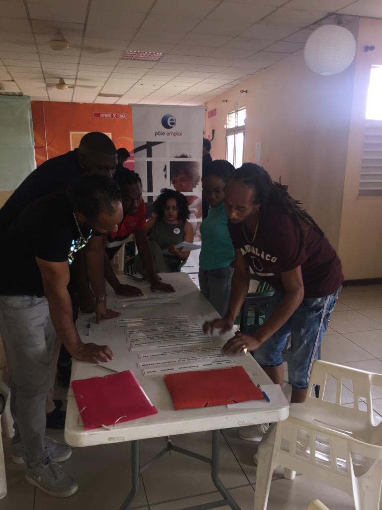 #poleemploi #Guadeloupe a mis en place depuis deux ans, une équipe d'experts dédiés aux recrutements des "grands chantiers" : nouveau CHU, installation de la fibre optique. Déjà plus de 50 entreprises ont utilisé leurs services avec plus 500 recrutements réussis 👍👏