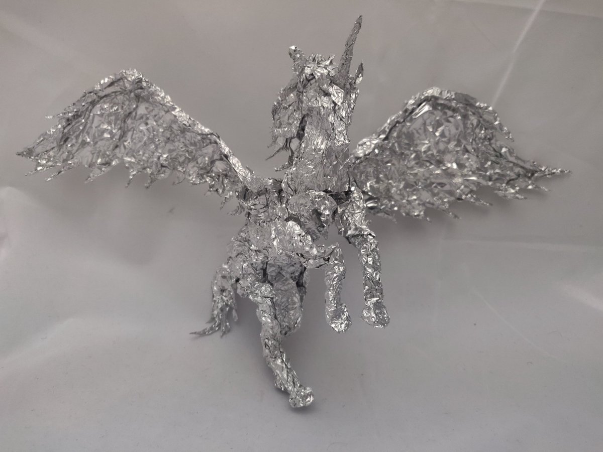 foil_guy's tweet photo. Unisus - Aluminum Foil Sculpture
#foil #sculpture #art #fanart #unisus #alicorn #pegasus #unicorn #mythical #mythology #greekmythology #mythologicalcreature #horse #animal https://t.co/mKca5x2elc