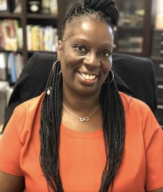BartlettJC's tweet photo. We are so happy to welcome Dr. Charlene Lewis to Farragut HS as our Class of 2021 Assistant Principal.  Welcome to the Admiral Family!  @charlenelewis63 https://t.co/3url3CKH92