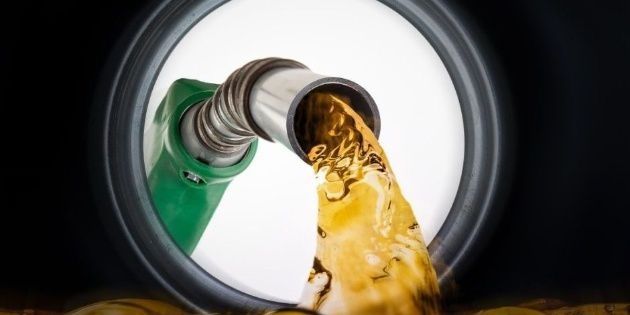 wwwfahercom's tweet photo. Si tienes que pasar la #ITV después de tener tu coche parado, no arriesgues y prueba nuestros tratamientos pre-ITV tanto para #diésel como para #gasolina ⛽️🚗💨

https://t.co/BbtqEsCLmC https://t.co/nNEnM0rqwF