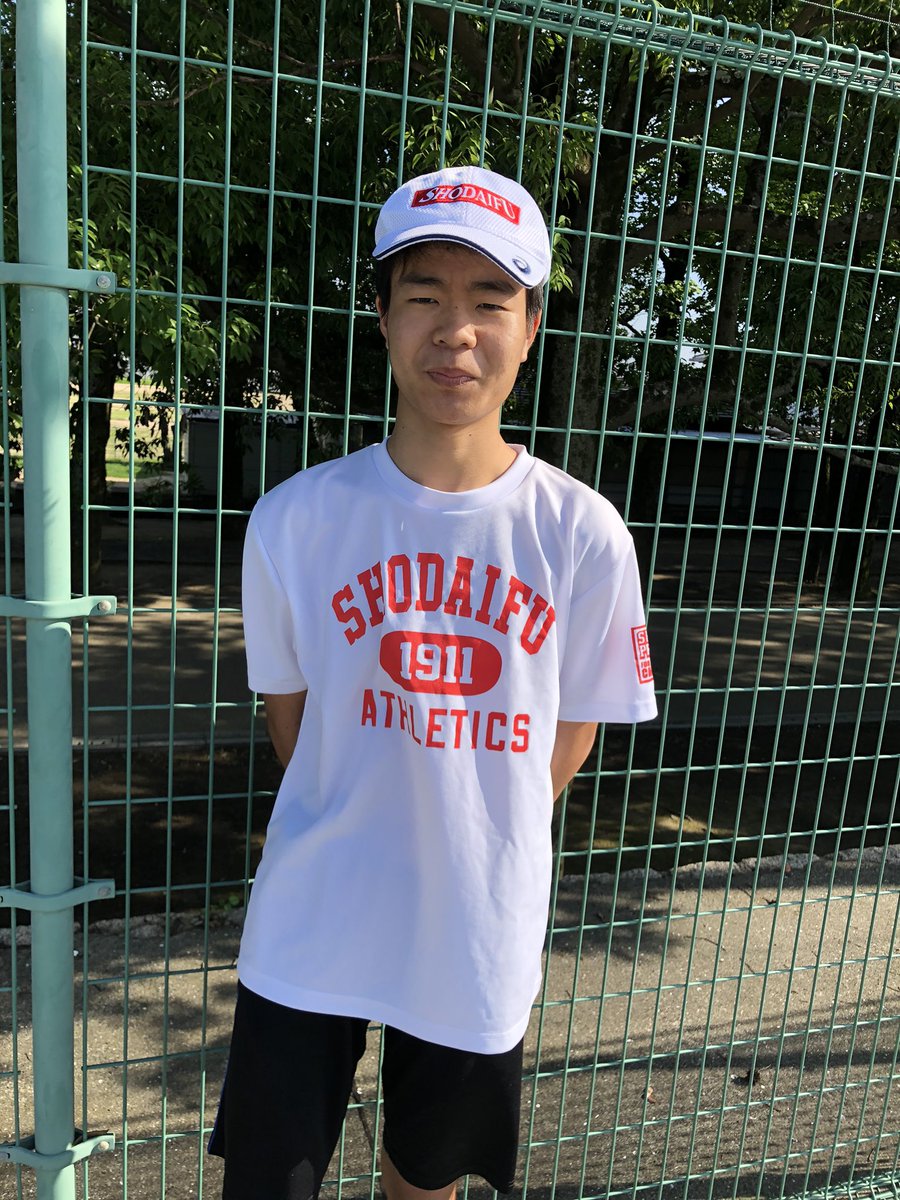 osuh1911_roman's tweet photo. 【新入生紹介part12】
#片岡涼輔 荘内中
3000mPB:9′48″
中国大会目指して頑張ります!!
応援よろしくお願いします!!!
#岡山商大附 #OSUH https://t.co/A0vqrbQDUq