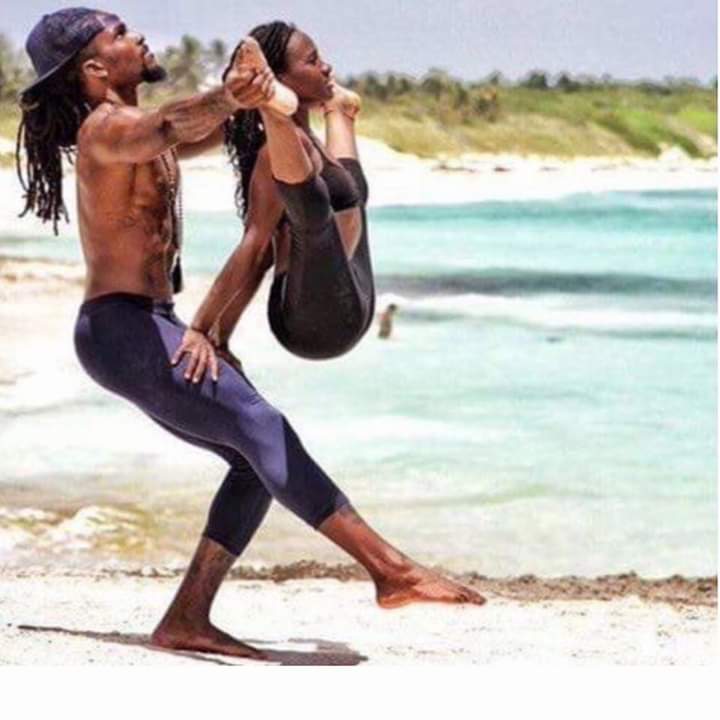 richydsuperstar's tweet photo. ManU Fans: What a nice game yesterday...Let ManCity just do the rest😉
God of Soccer: Chelsea are you ready??? Hold my beer for me🍾🍺 Oya ManCity come let's do yoga...
#CHEMCI https://t.co/qEy3oLp9Gp