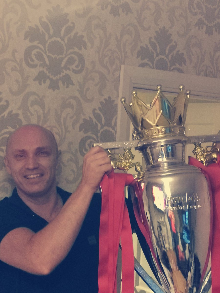 johnyjars's tweet photo. The German cheerleader has won it with 7 games to spare. https://t.co/QbI7z57QuS